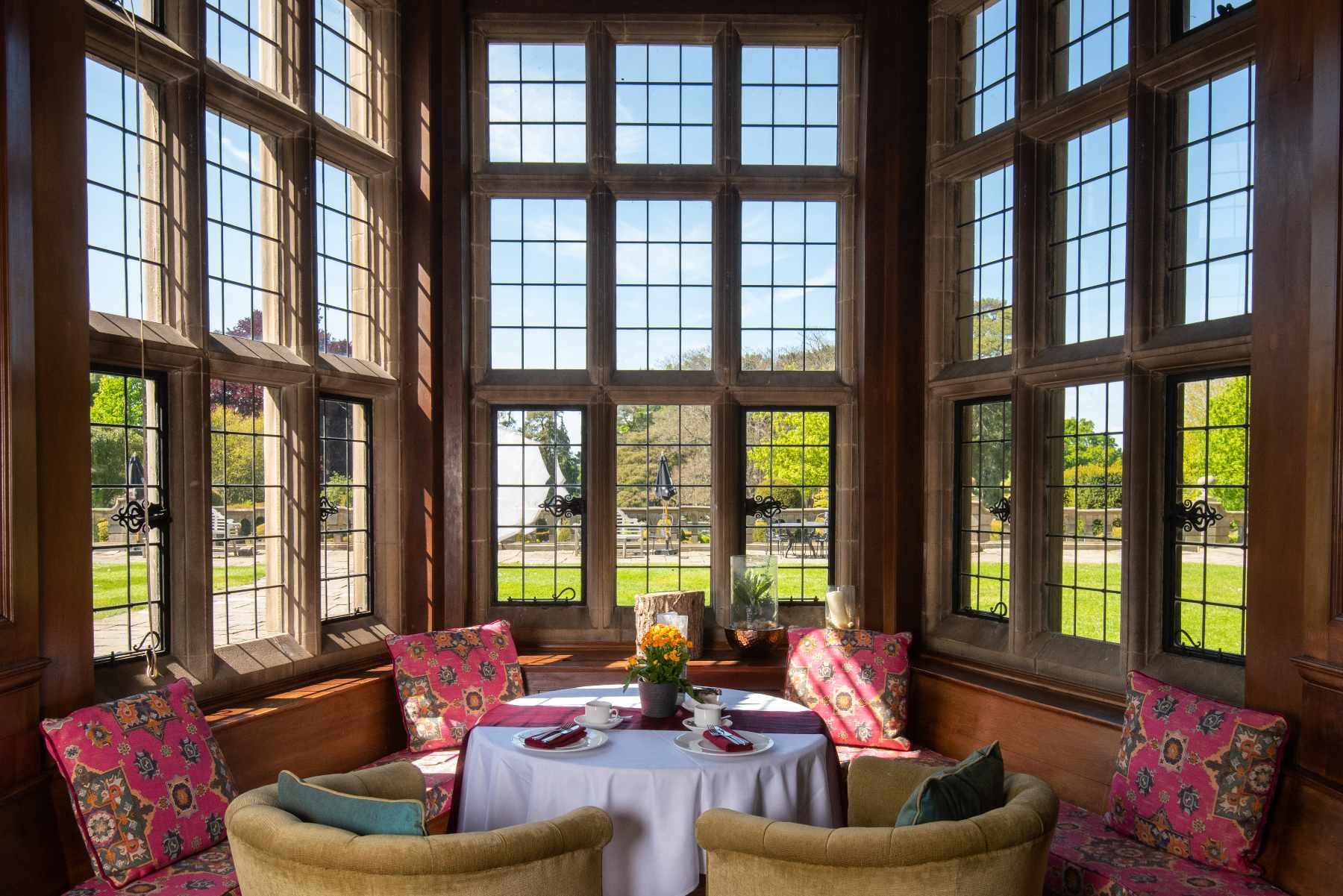 Fanhams-Hall-Hotel-Lobby