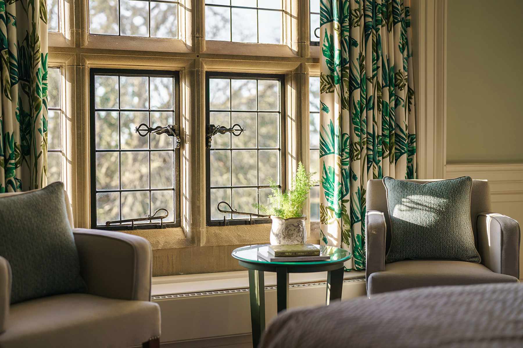 Fanhams-Hall-Hotel-Bedroom