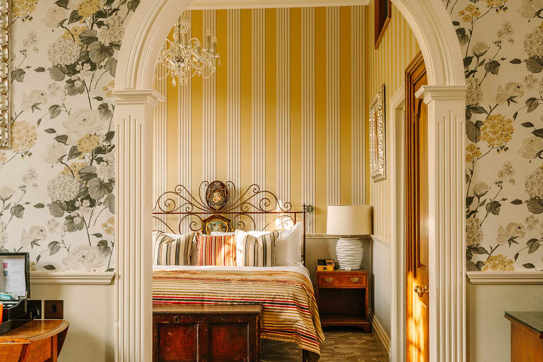 Lainston-House-Hotel-Bedroom