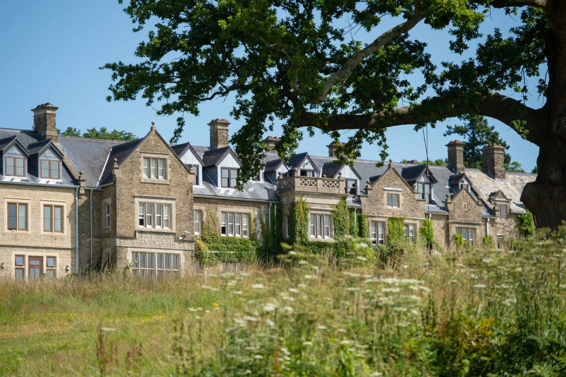 South-Lodge-exterior