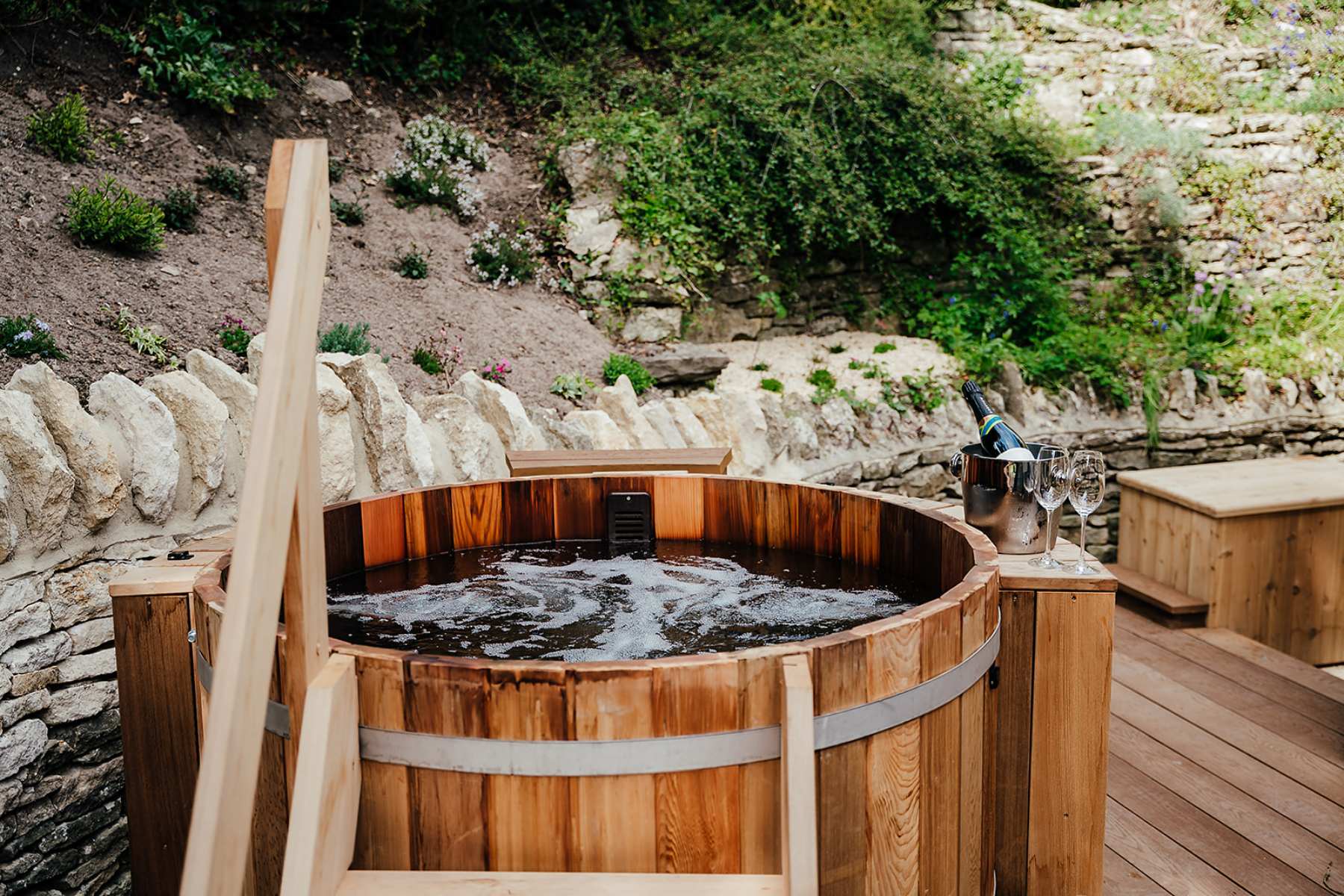 The Manor House-Tub