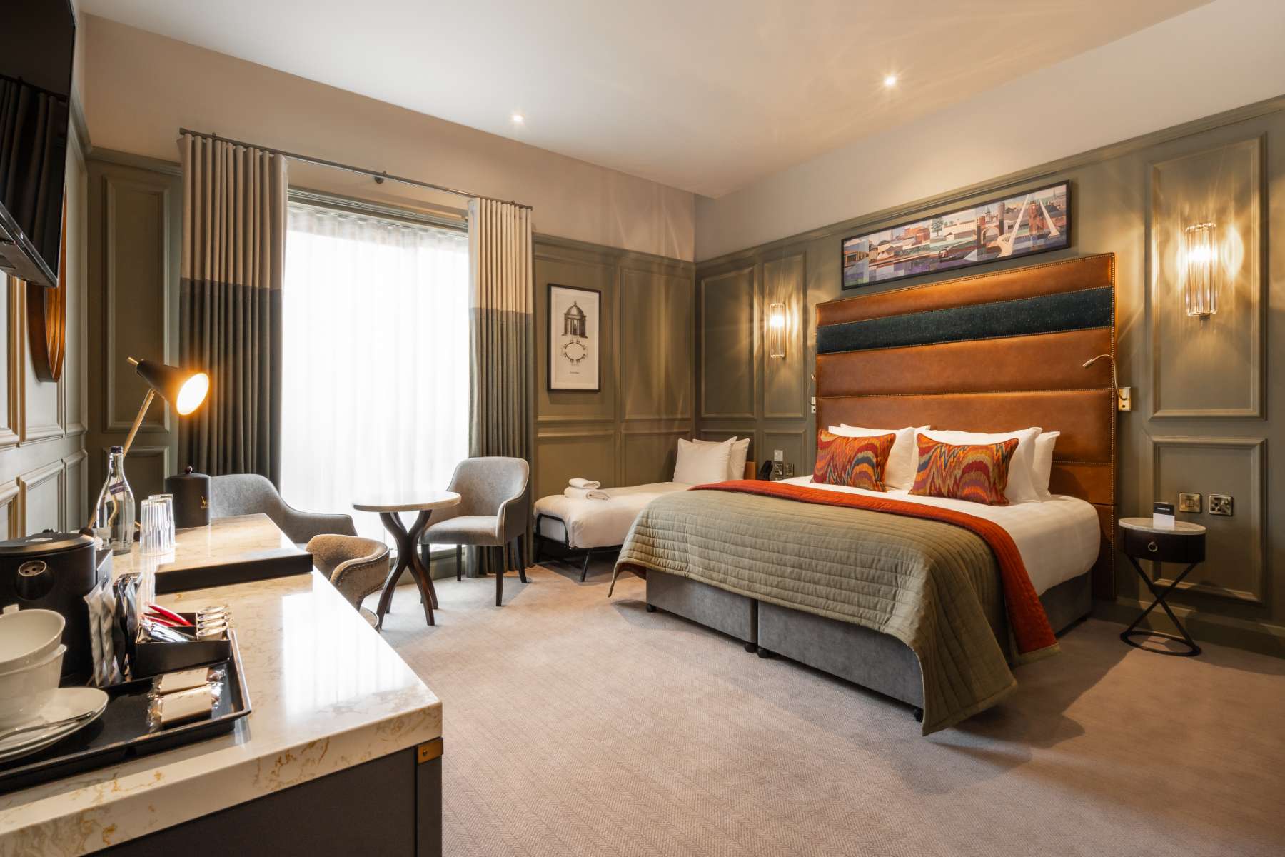 The Ebrington Suite an An Elegant Hotel of the World