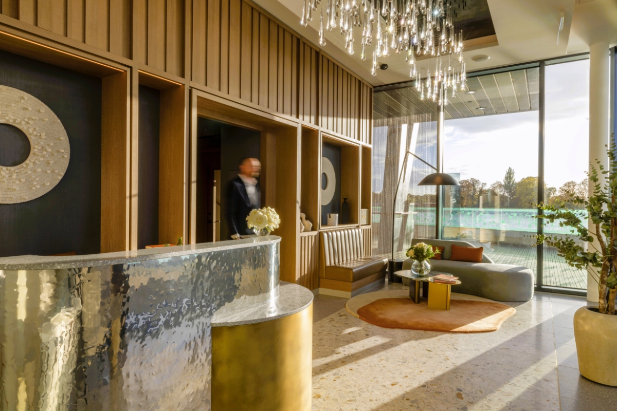 Fulham Pier lobby
