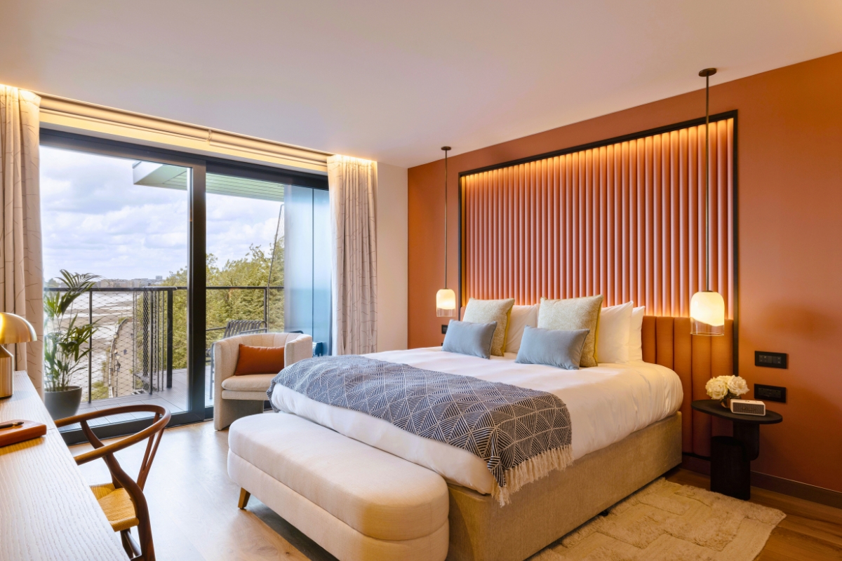 Fulham Pier guestroom